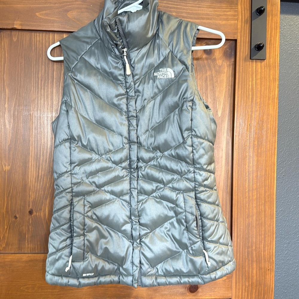 Women’s North Face Vest Small